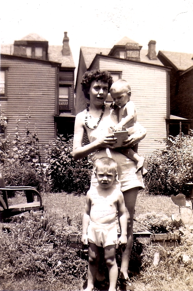 Agnes, Cork, Jeff, summer 1945crop